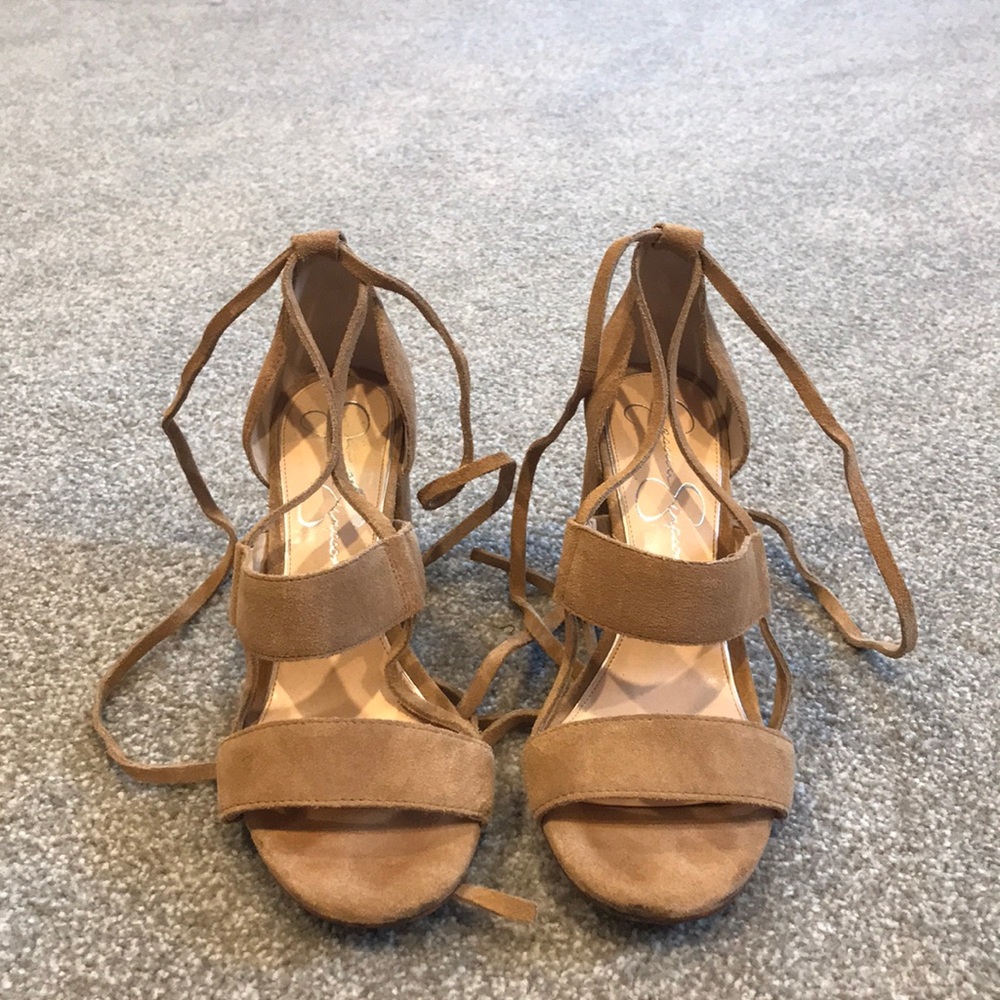Nude Jessica Simpson heels